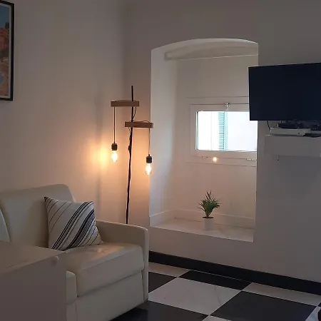 Logis Capodanna דירה מנטון